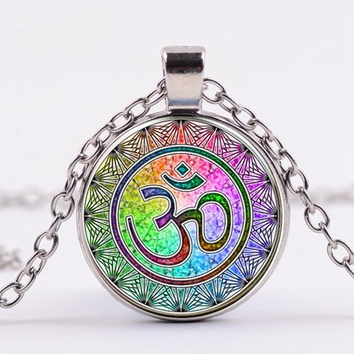 Elevate Your Spirituality with Our AUM OM Symbol Necklace – A Sacred Piece of Tranquility! 